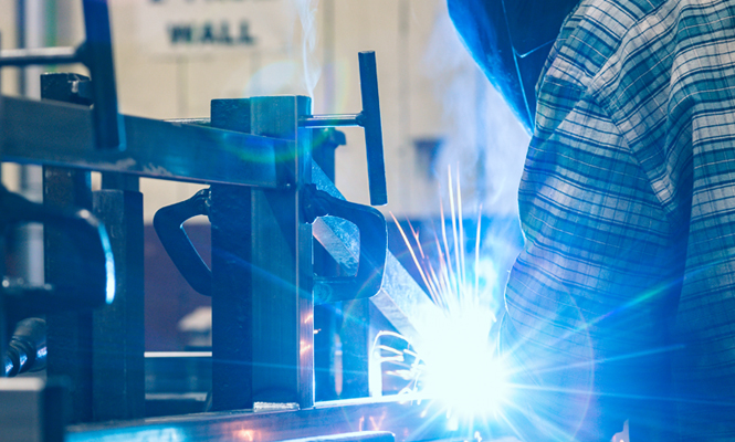 worker welding